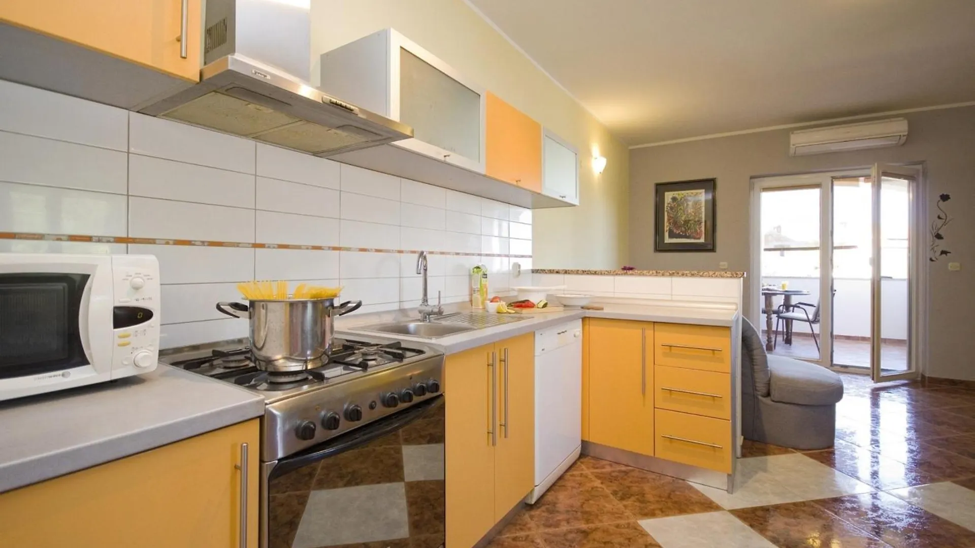 Apartment And Room Marlen Rovinjsko Selo